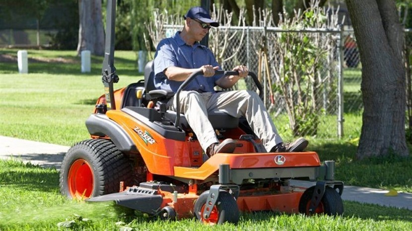 ZG-Series Zero-Turn Mower image